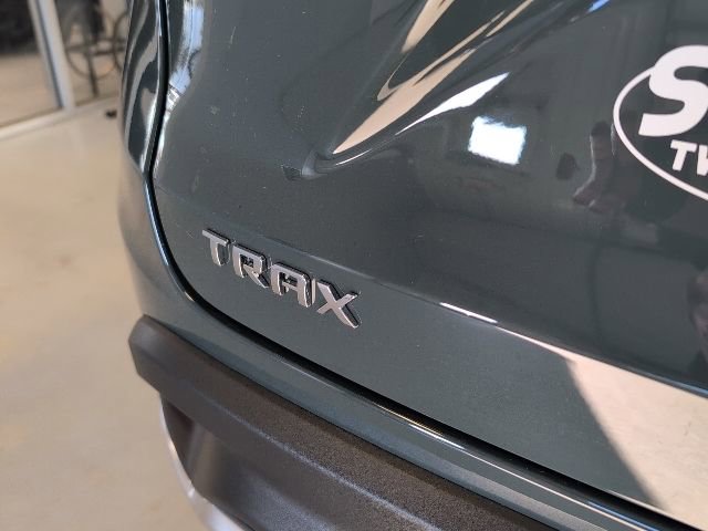 New 2026 Chevrolet Trax LT w/ LT Convenience Package FWD image 28