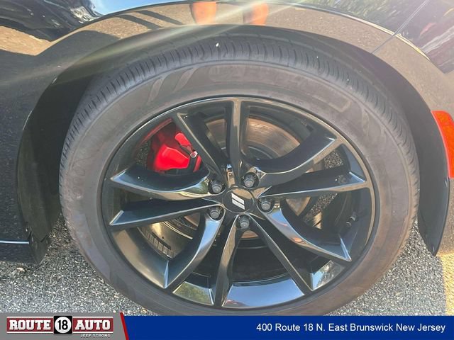 Used 2017 Dodge Charger SXT w/ Blacktop Package RWD image 6