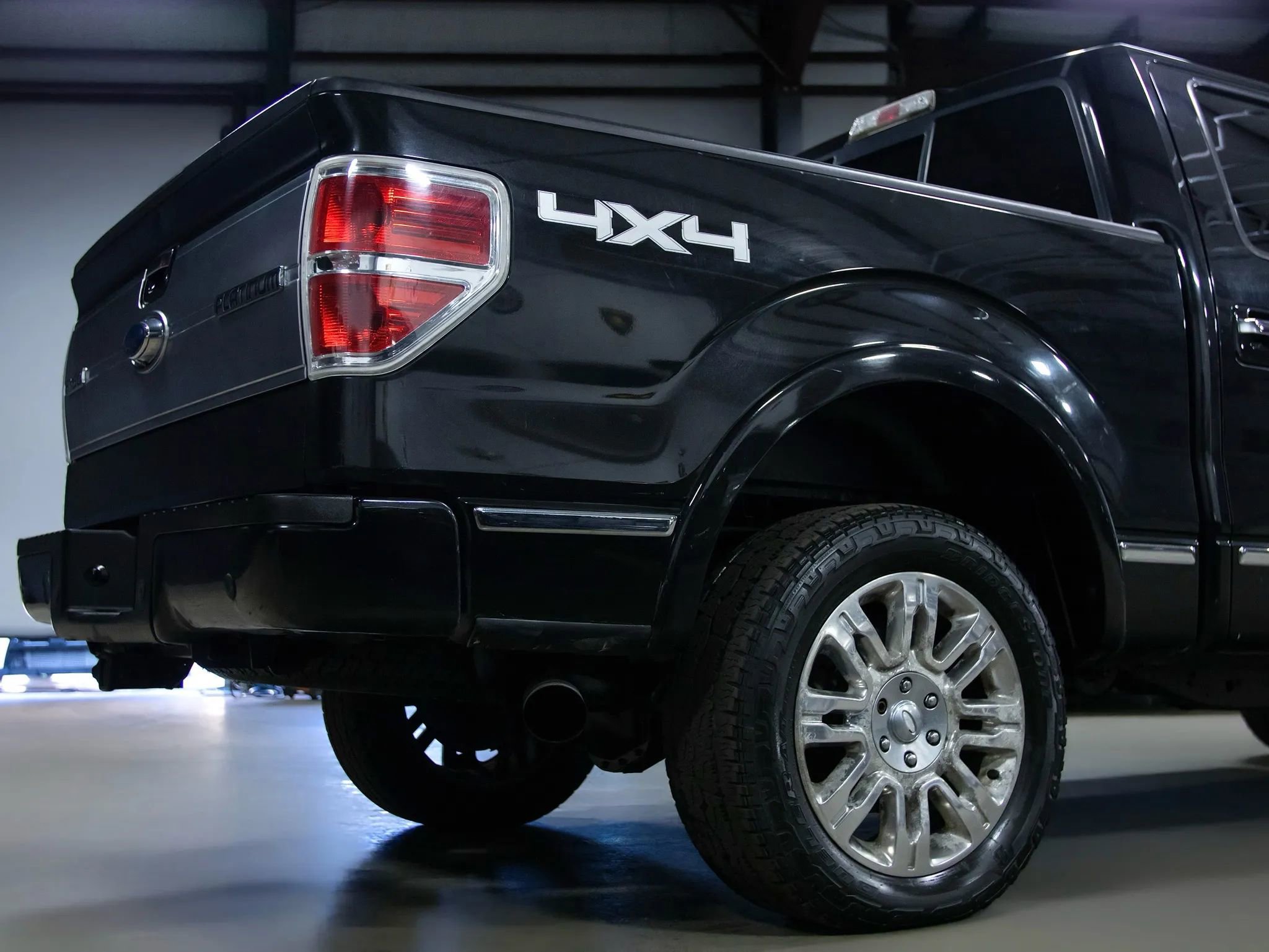 Used 2013 Ford F150 Platinum image 11