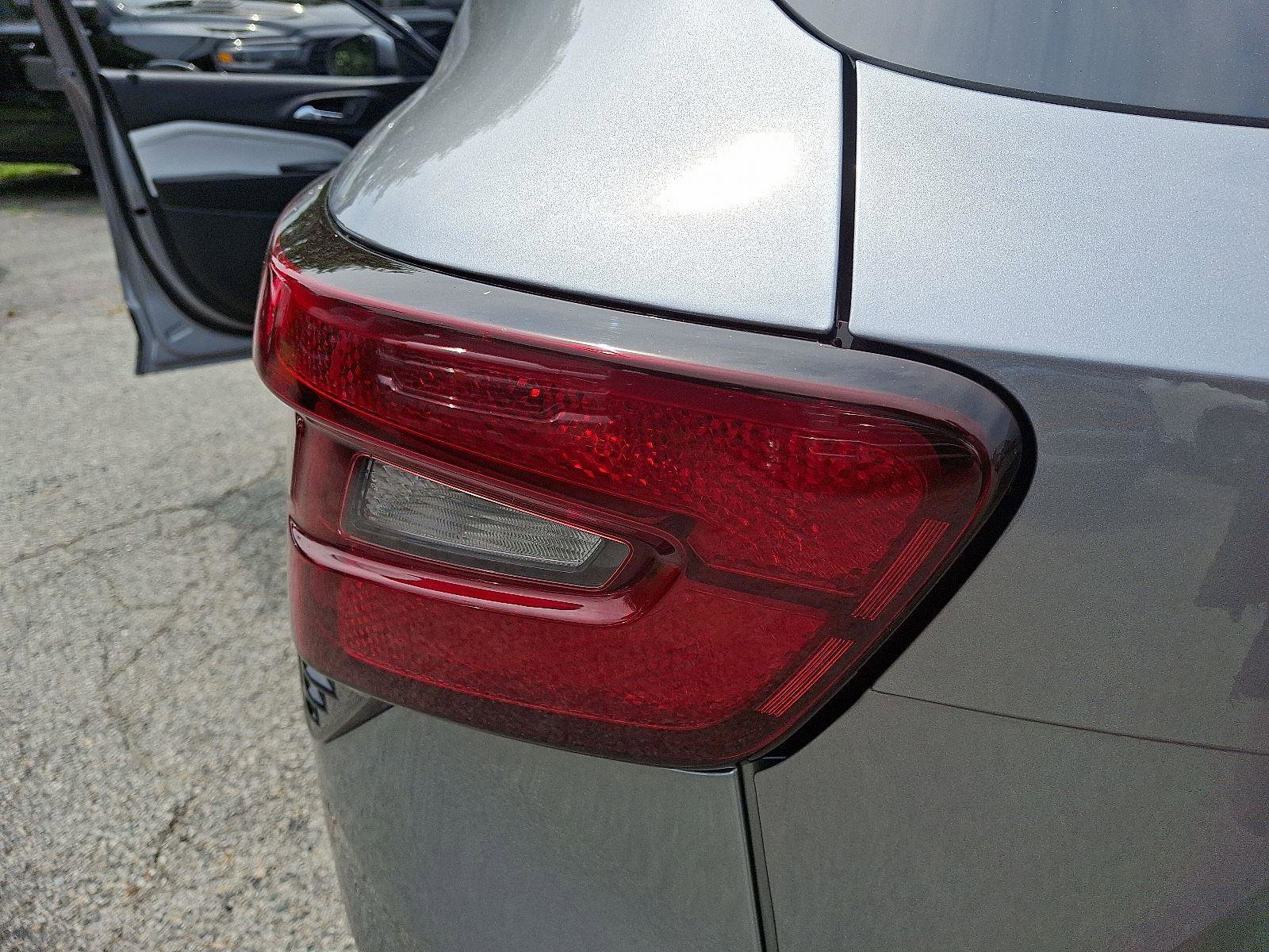 Used 2024 Chevrolet Trax LT w/ LT Convenience Package image 28
