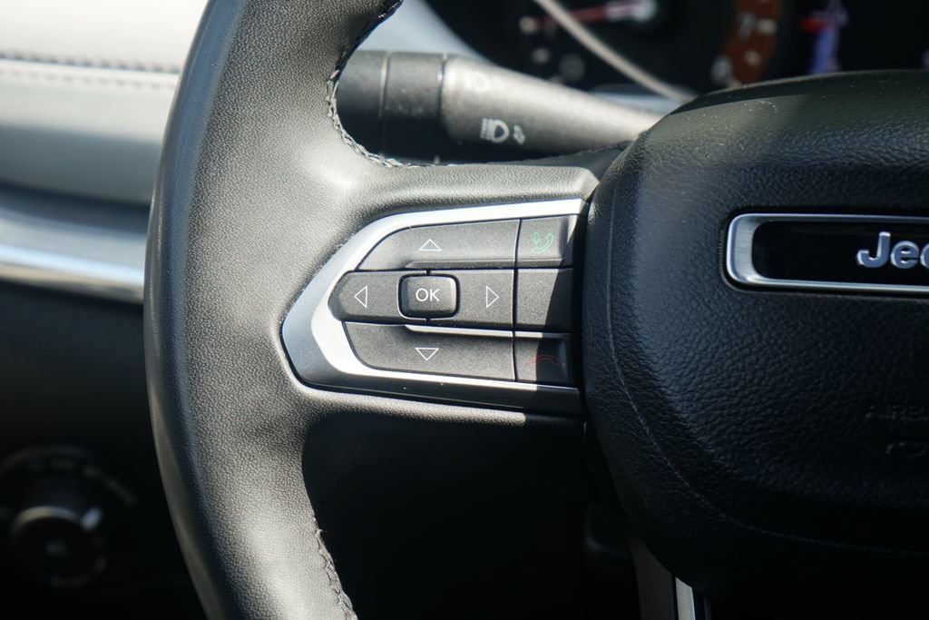 Used 2023 Jeep Compass Limited AWD/4WD image 14