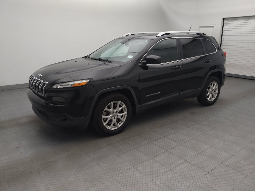 Used 2015 Jeep Cherokee Latitude FWD image 2