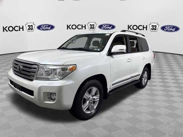 Used 2013 Toyota Land Cruiser image 3
