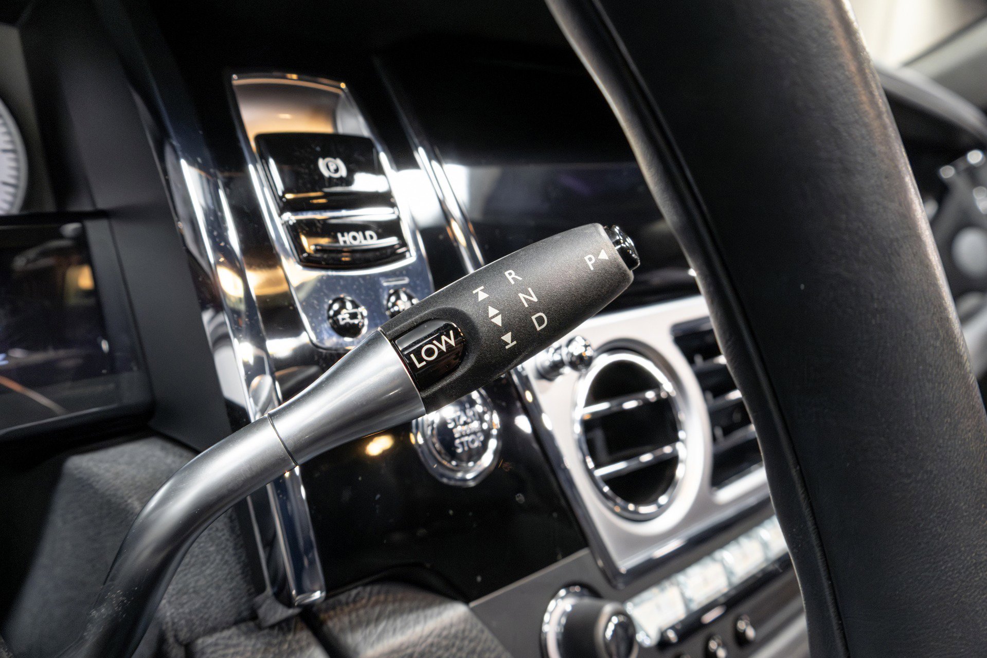 Used 2011 Rolls-Royce Ghost image 16