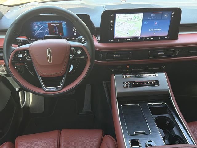 Used 2025 Lincoln Aviator Reserve w/ Equipment Group 201A AWD/4WD image 27