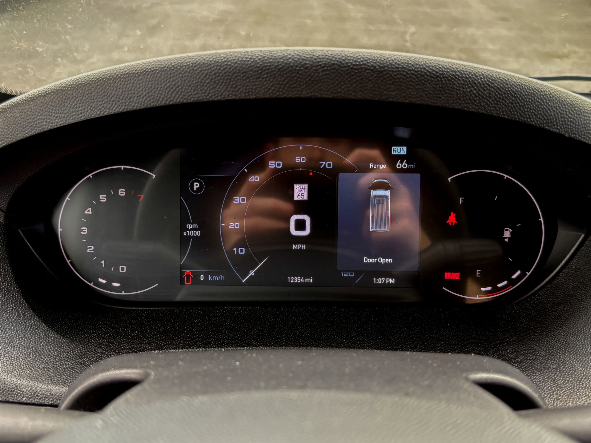 Used 2024 RAM ProMaster 2500 w/ Premium Convenience Group image 9