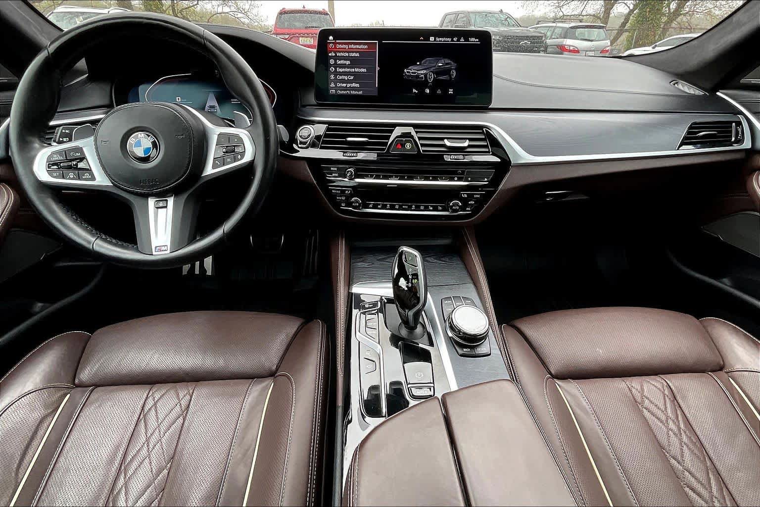 Used 2023 BMW M550i xDrive w/ Dynamic Handling Package AWD/4WD image 14