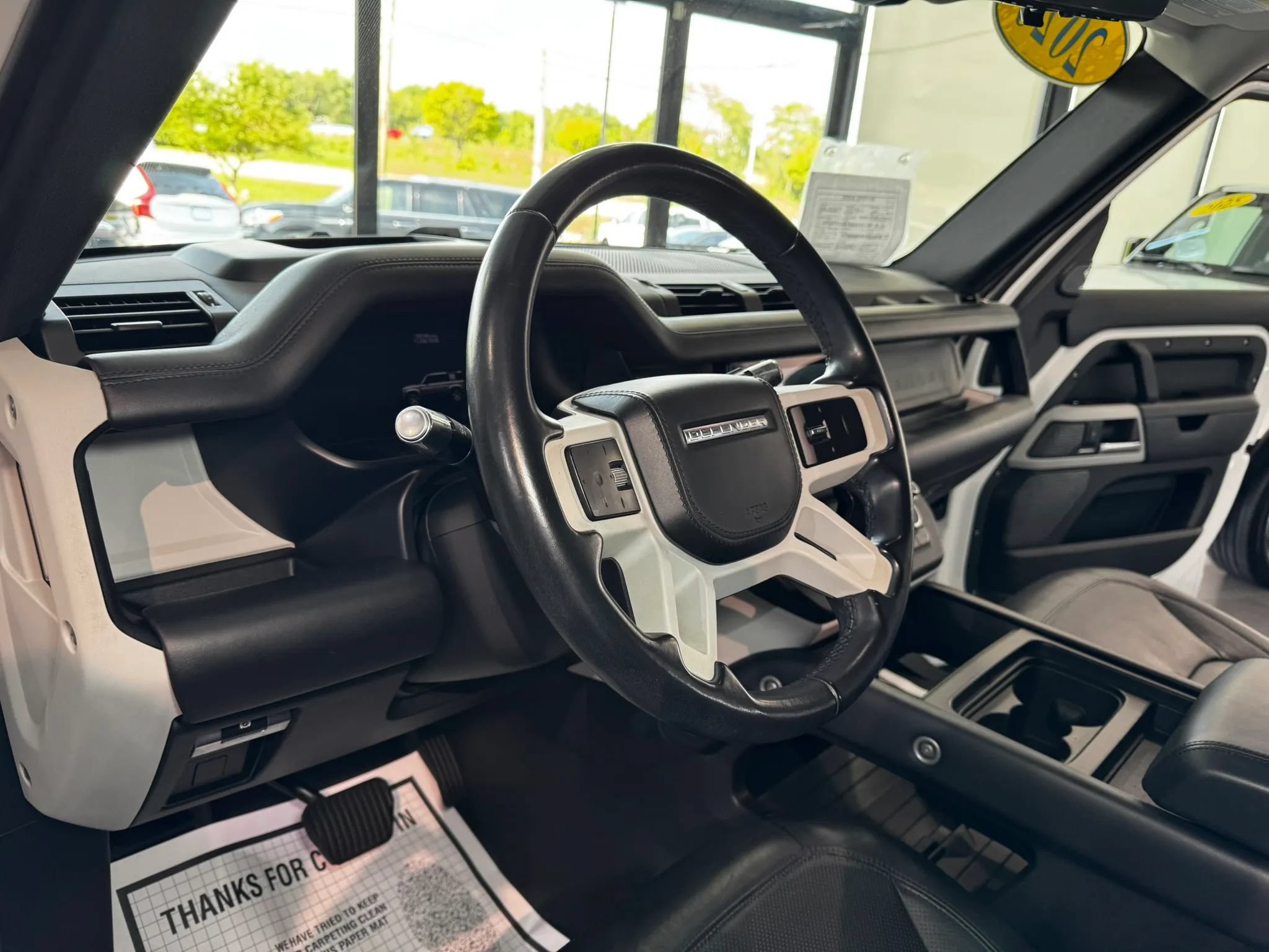 Used 2020 Land Rover Defender 110 HSE AWD/4WD image 28