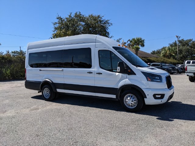 Used 2026 Ford Transit 350 XLT RWD image 2