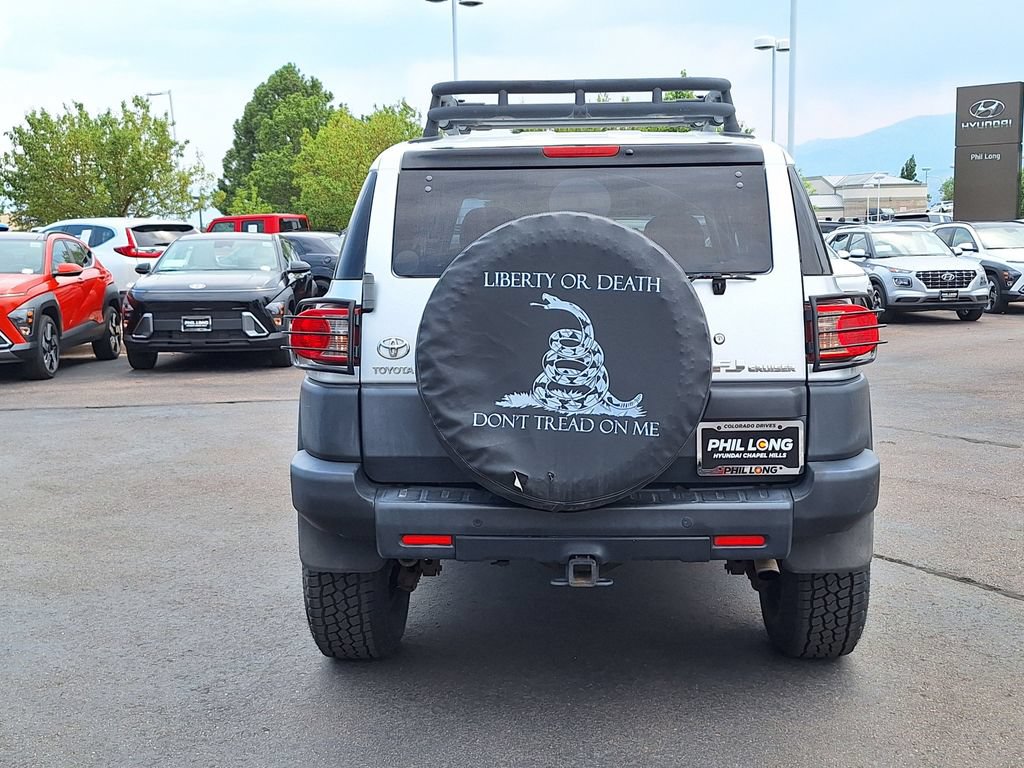 Used 2007 Toyota FJ Cruiser 4WD w/ Upgrade Pkg 1 image 4