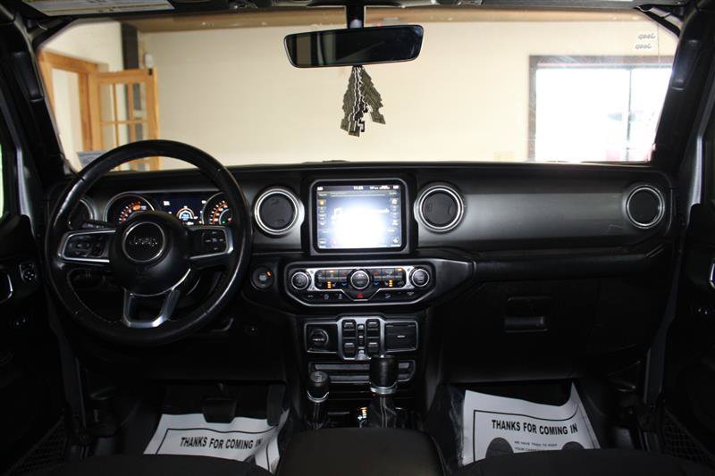 Used 2019 Jeep Wrangler Unlimited Sahara AWD/4WD image 15
