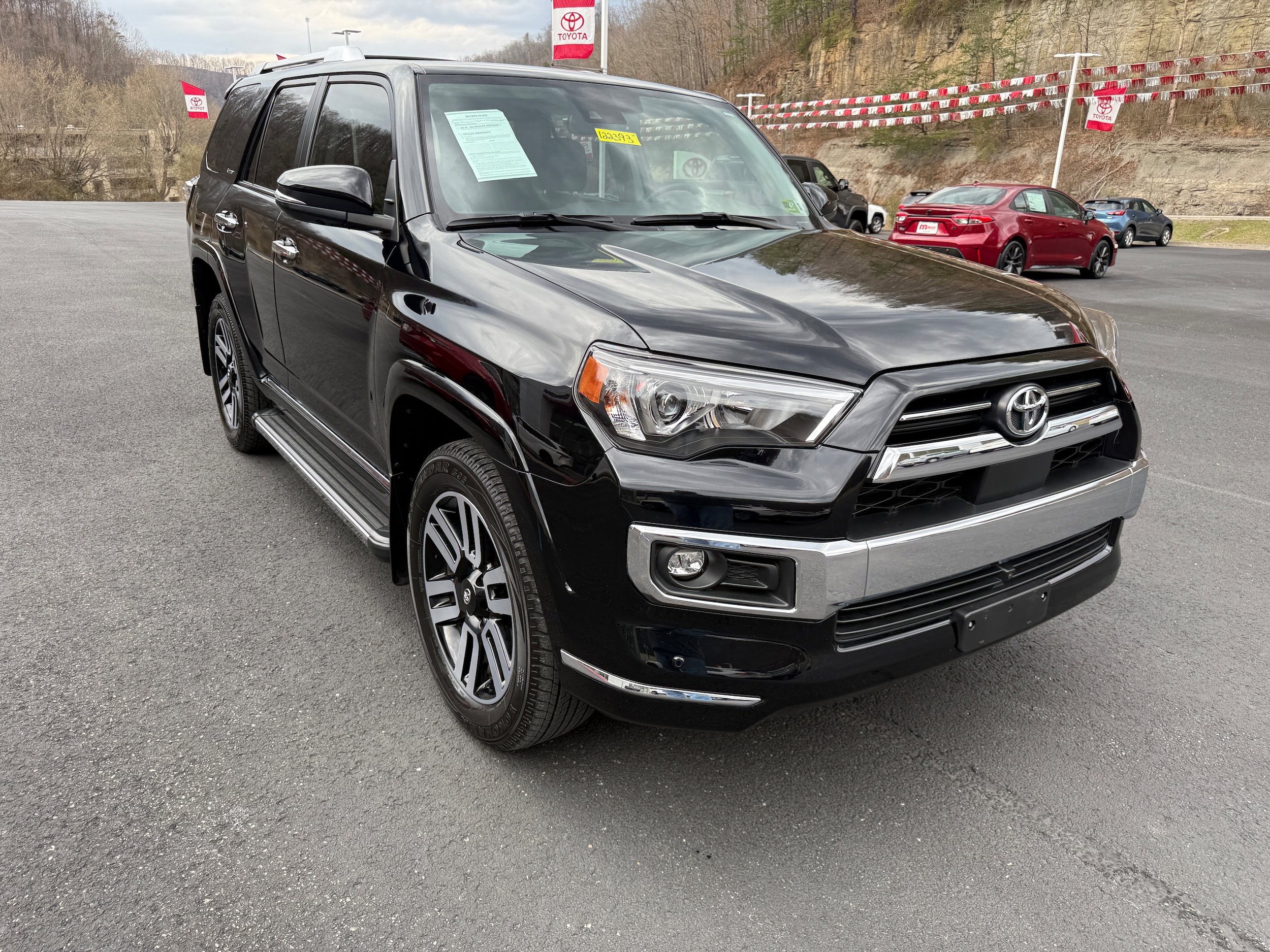 Used 2023 Toyota 4Runner Limited AWD/4WD image 5