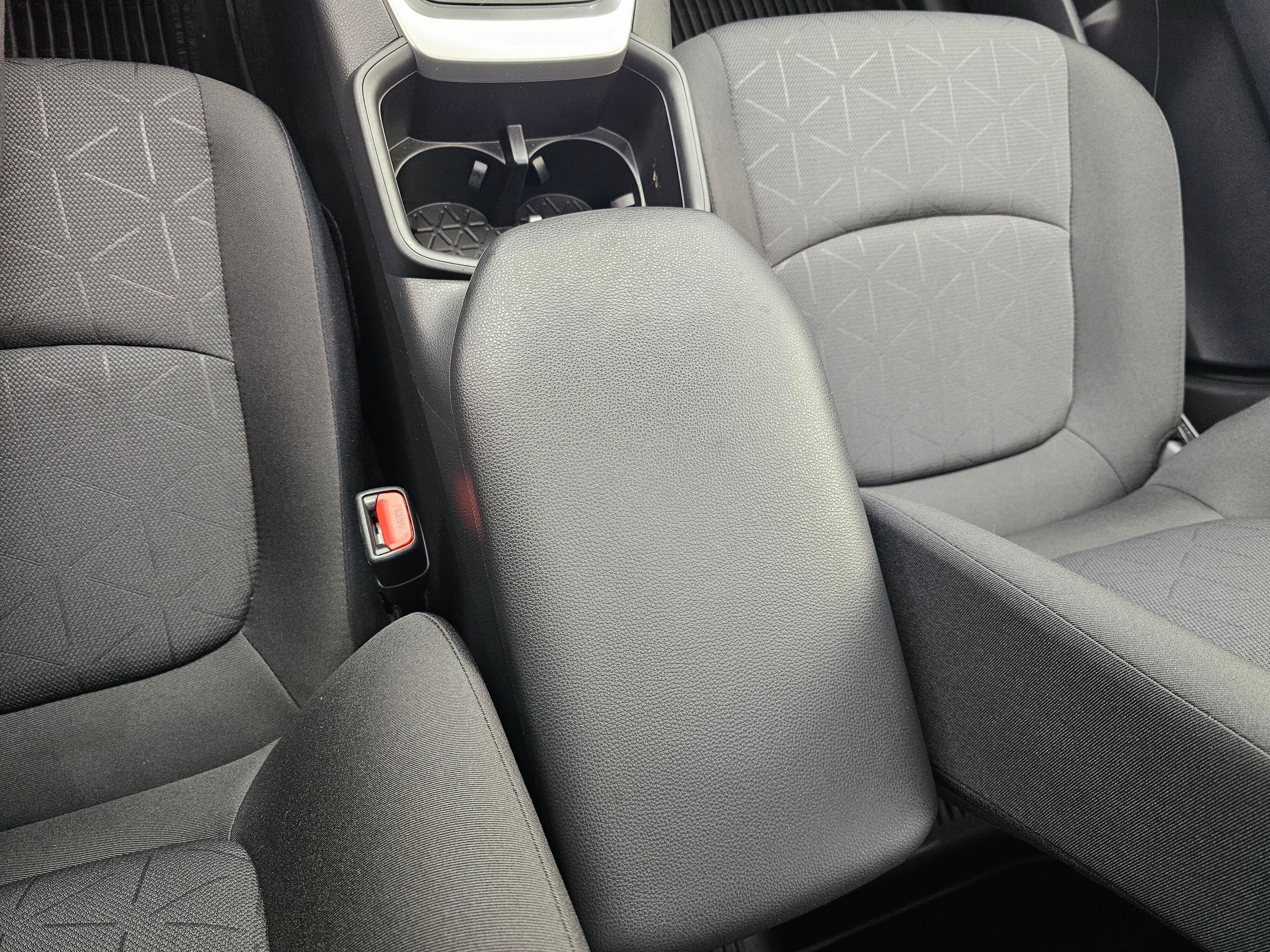 Used 2025 Toyota RAV4 XLE w/ Convenience Package image 30