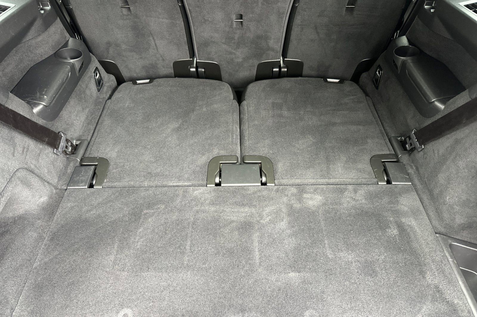 Used 2019 Volvo XC90 T5 Momentum image 16