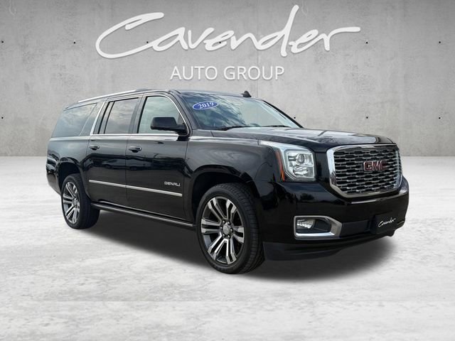 Used 2019 GMC Yukon XL Denali w/ Denali Ultimate Package AWD/4WD image 2