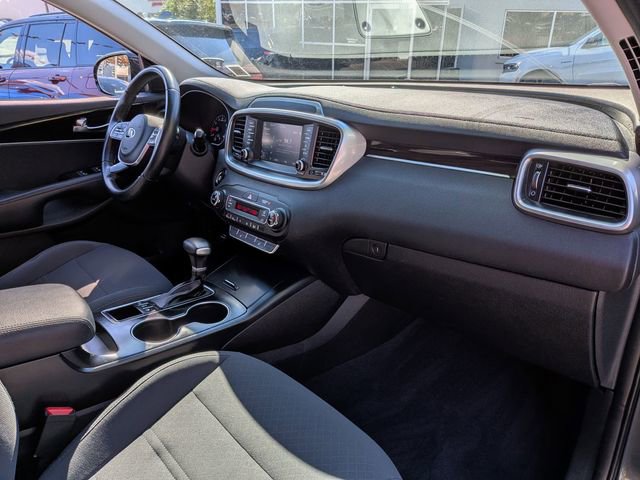 Used 2020 Kia Sorento S image 26