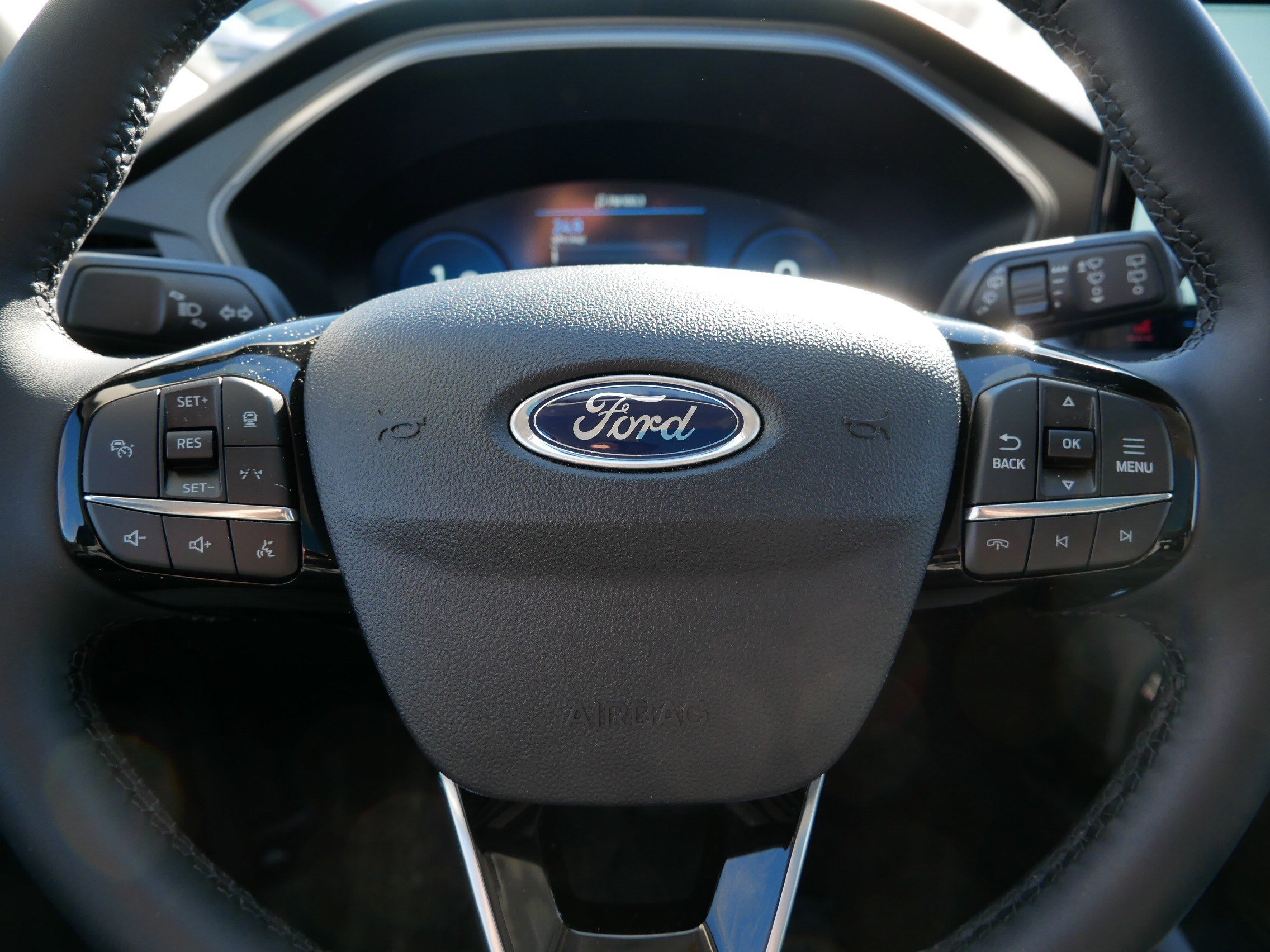 New 2025 Ford Escape Active w/ Active Premium Tech Pack image 25
