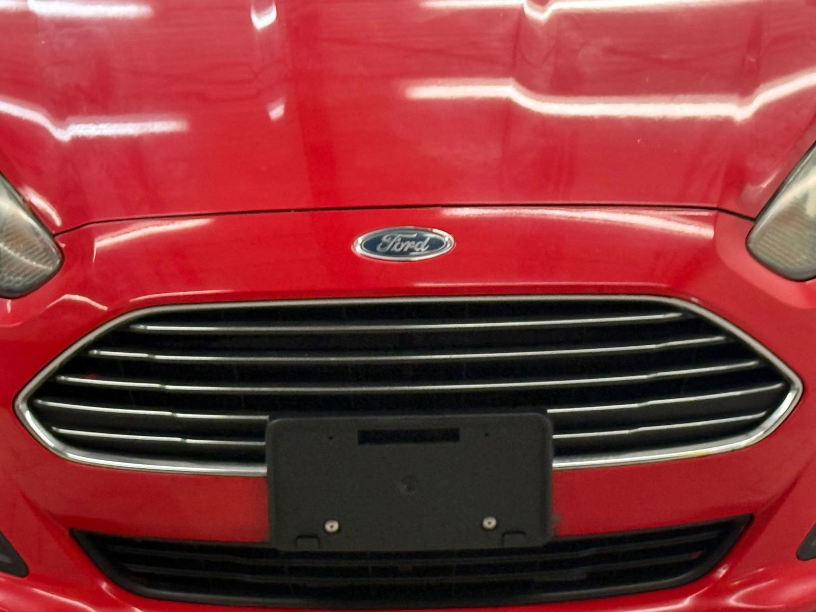 Used 2015 Ford Fiesta SE image 5