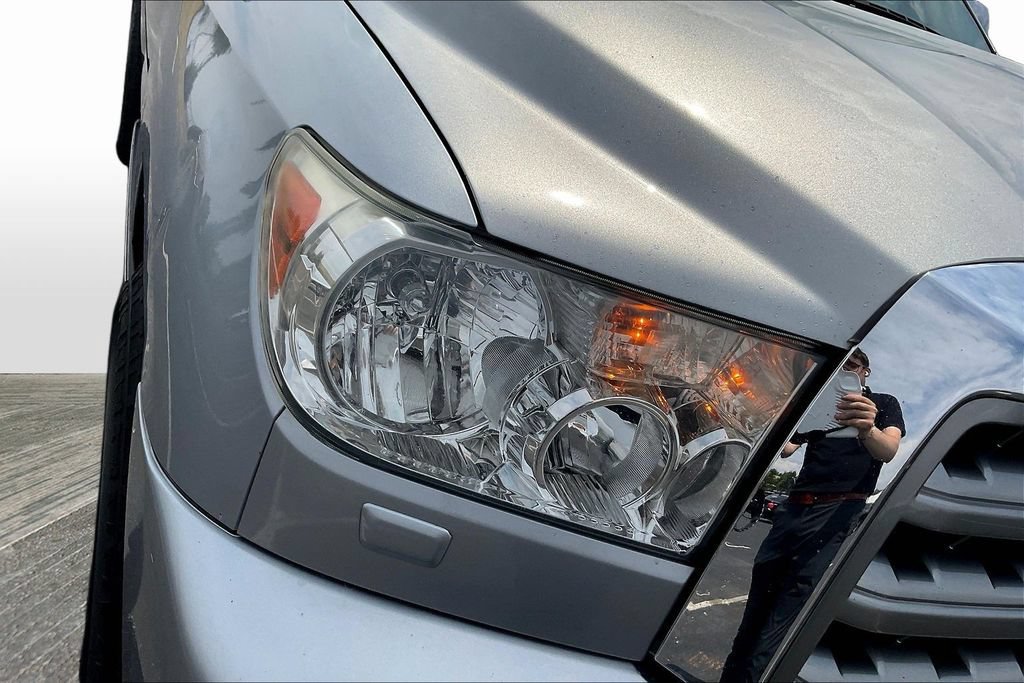 Used 2014 Toyota Sequoia Limited AWD/4WD image 32