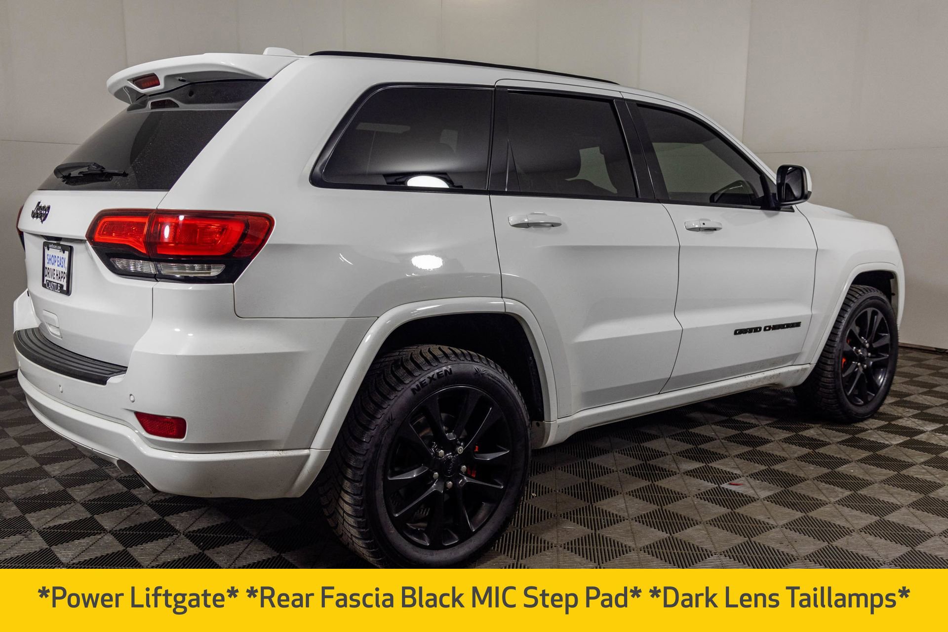 Used 2018 Jeep Grand Cherokee Altitude image 19