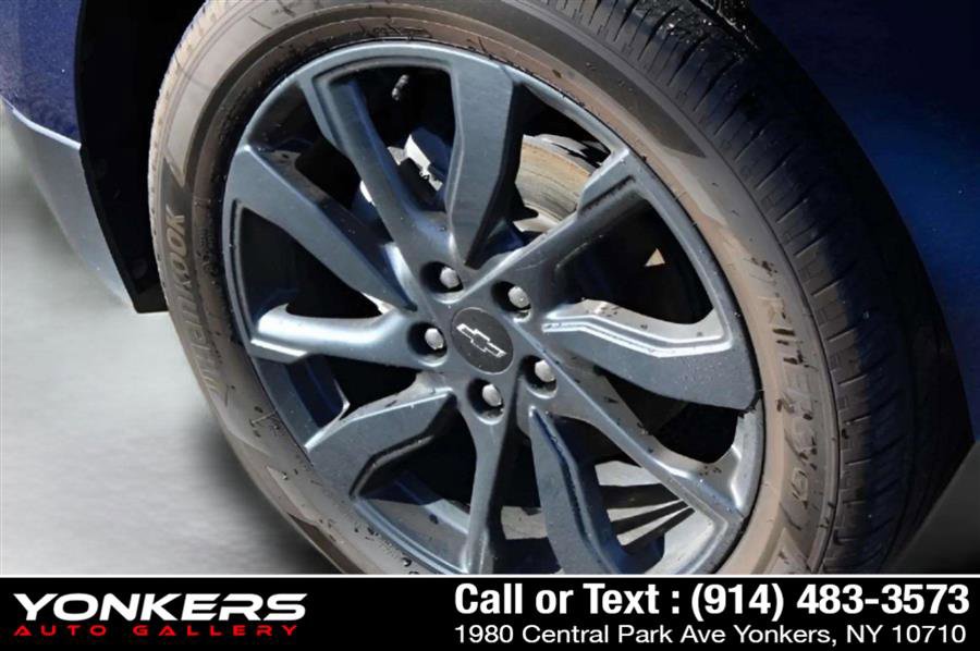 Used 2022 Chevrolet Equinox RS w/ Infotainment Package image 43