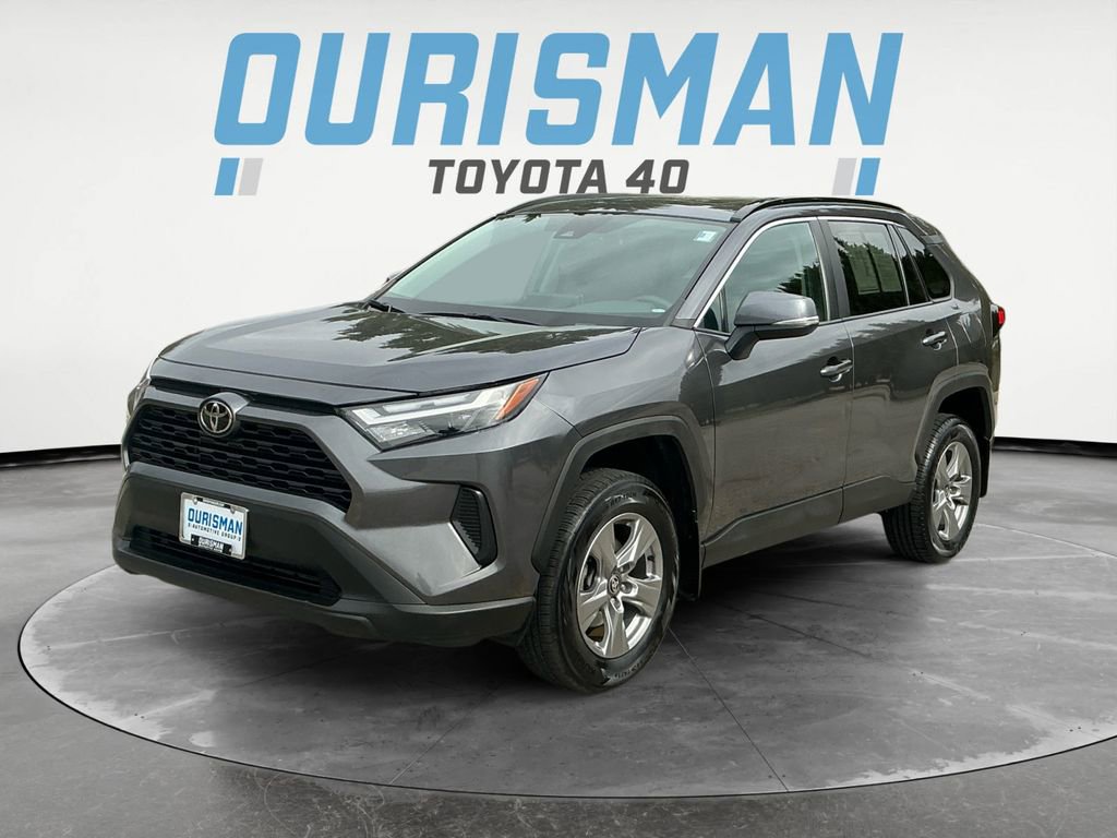 Used 2024 Toyota RAV4 XLE w/ Convenience Package image 3