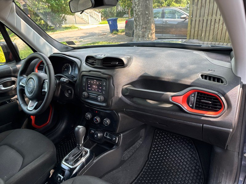 Used 2019 Jeep Renegade Sport AWD/4WD image 27