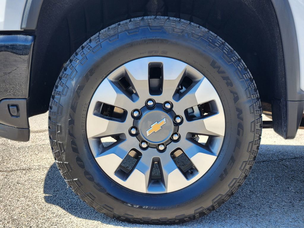 Certified 2025 Chevrolet Silverado 2500 Custom w/ Custom Value Package image 10