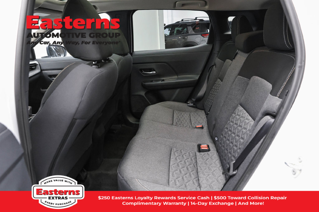 Used 2025 Nissan Kicks SV w/ SV Premium Package AWD/4WD image 23