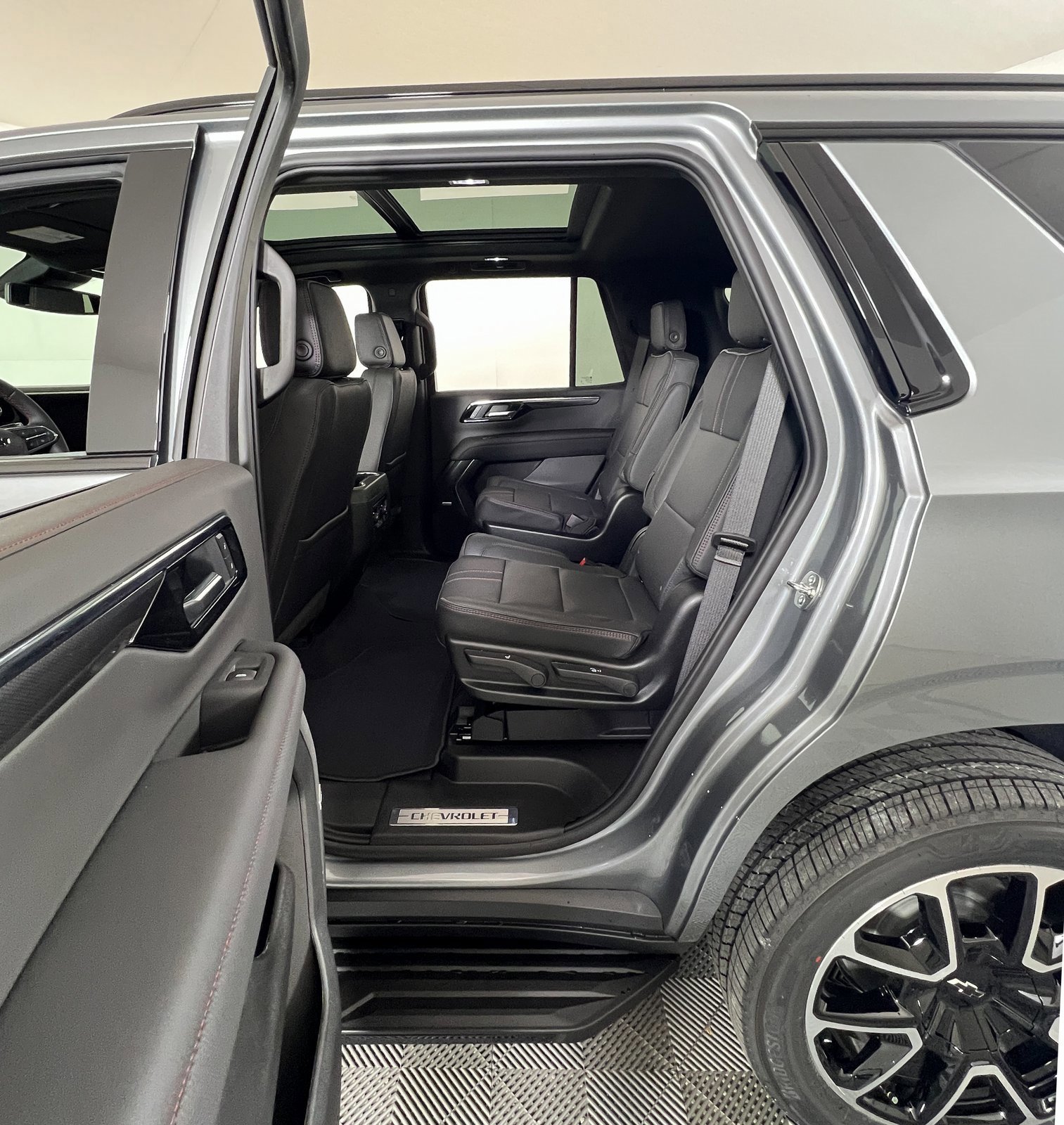 New 2026 Chevrolet Tahoe RST image 9