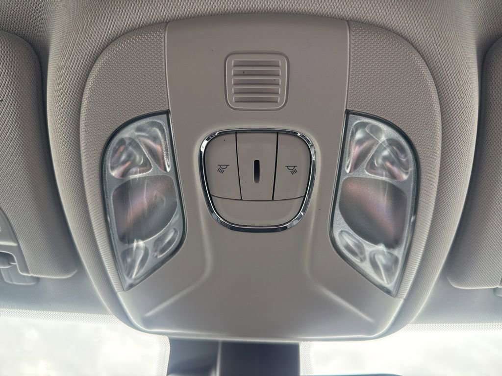 Used 2022 Jeep Compass Limited image 41