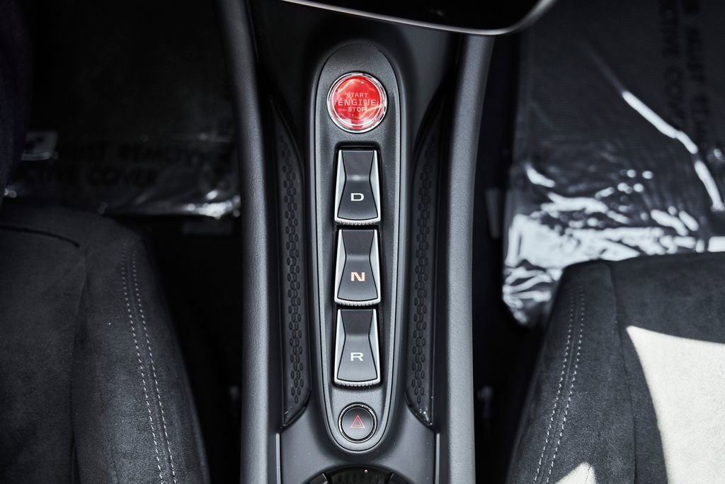 Used 2024 McLaren Artura RWD image 42