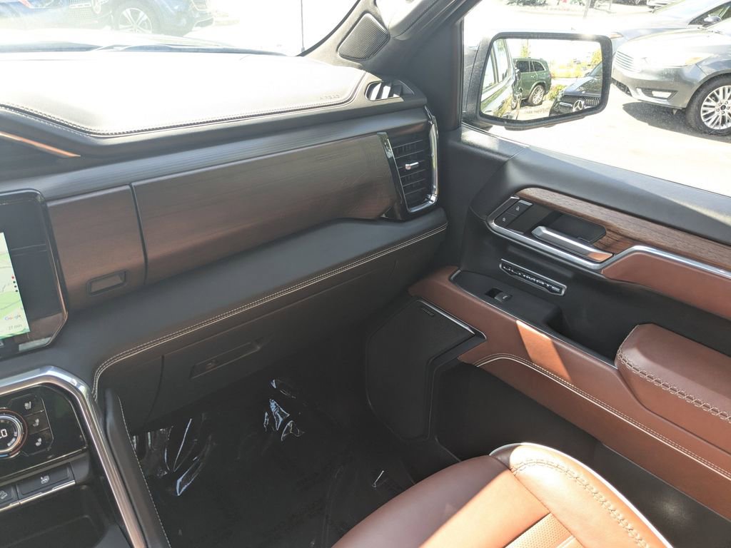 Used 2023 GMC Sierra 1500 Denali Ultimate AWD/4WD image 17