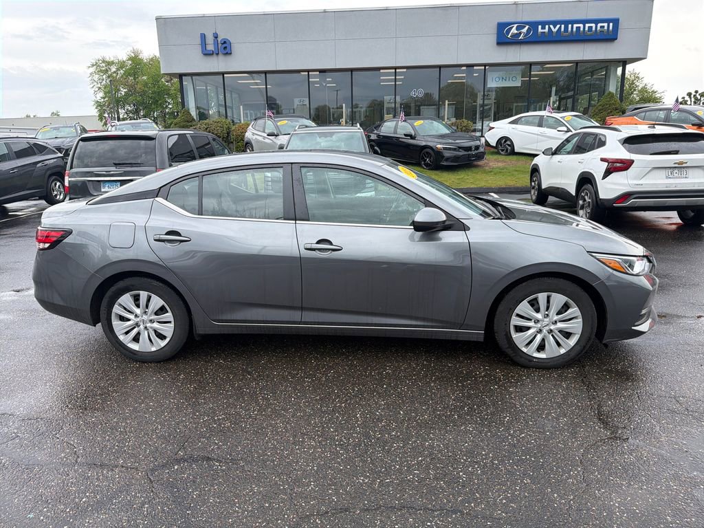 Used 2023 Nissan Sentra S FWD image 2