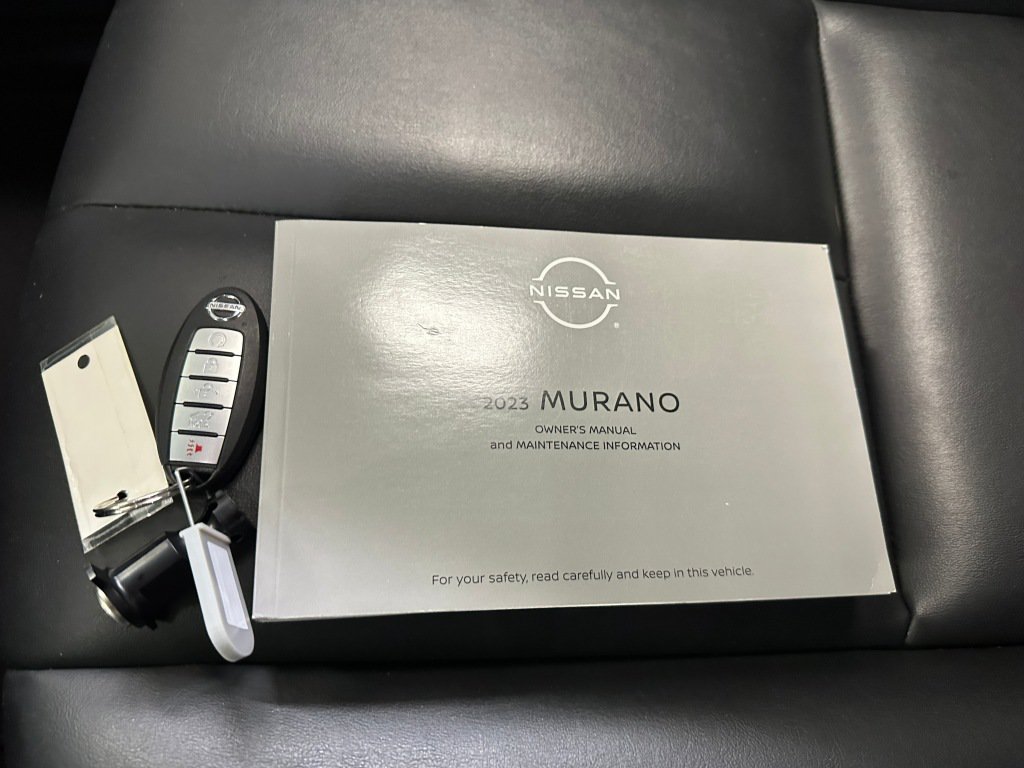 Used 2023 Nissan Murano SV FWD image 15