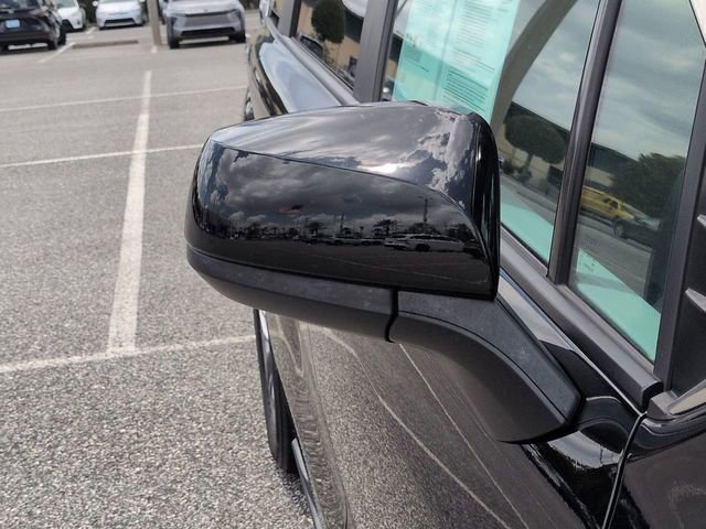 Certified 2025 Toyota Sienna LE FWD image 12