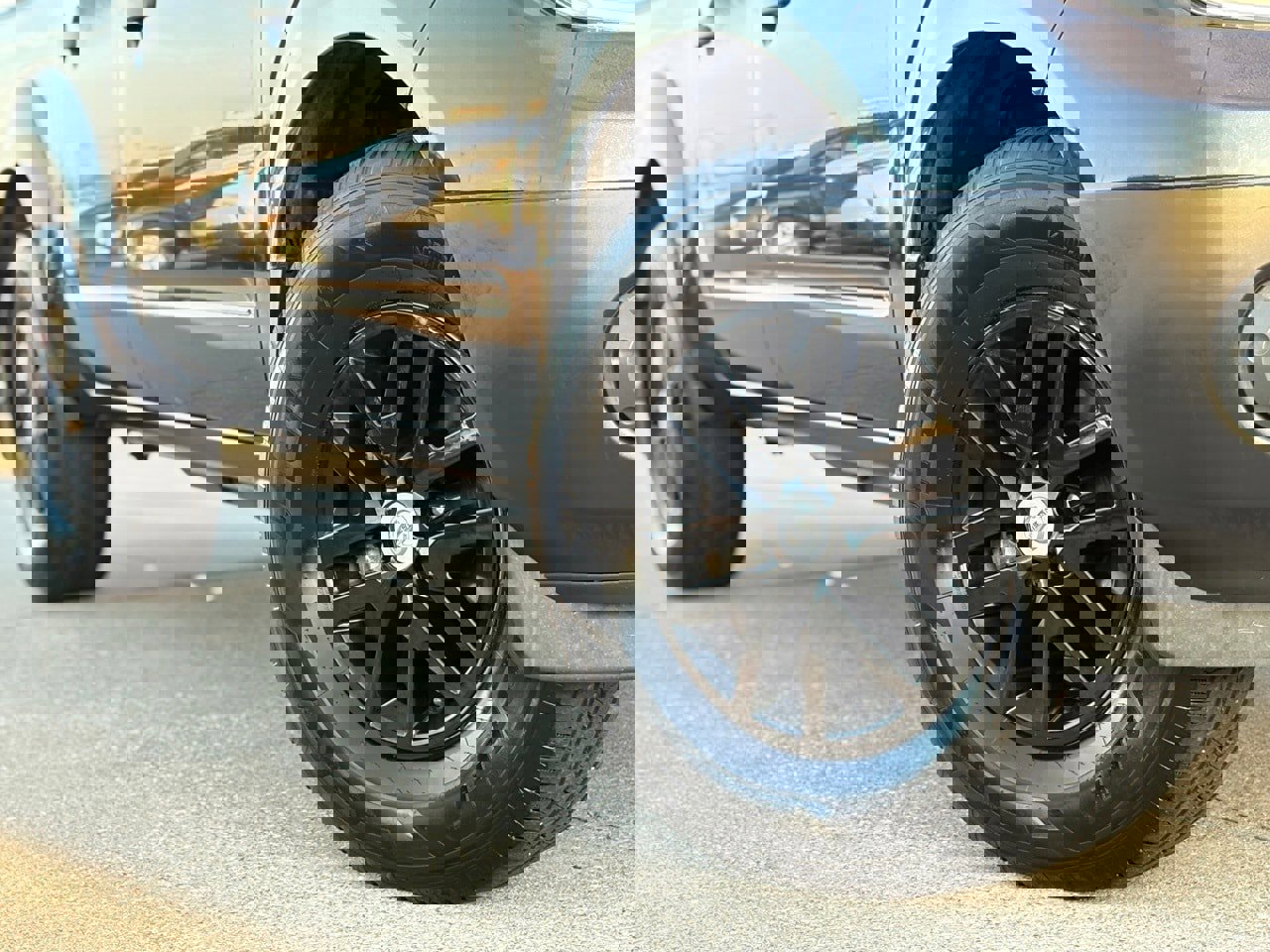 Certified 2021 Nissan Frontier SV w/ SV Utility Package image 9