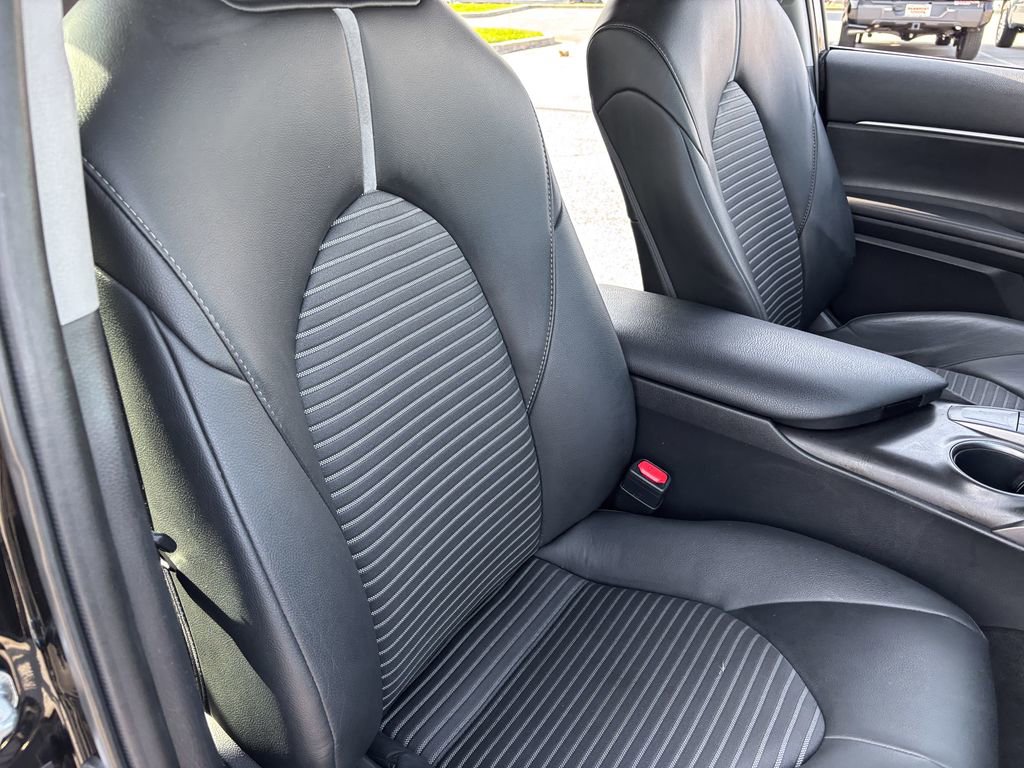 Used 2023 Toyota Camry SE FWD image 34