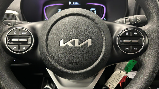 Used 2023 Kia Soul LX FWD image 27
