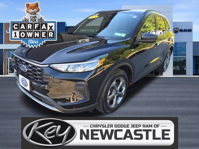 Used 2025 Ford Escape ST-Line AWD/4WD image 1