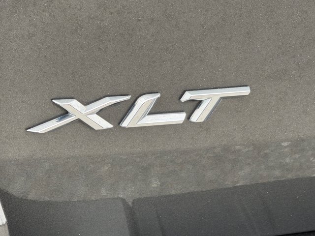 Certified 2020 Ford Explorer XLT w/ Equipment Group 202A RWD image 21