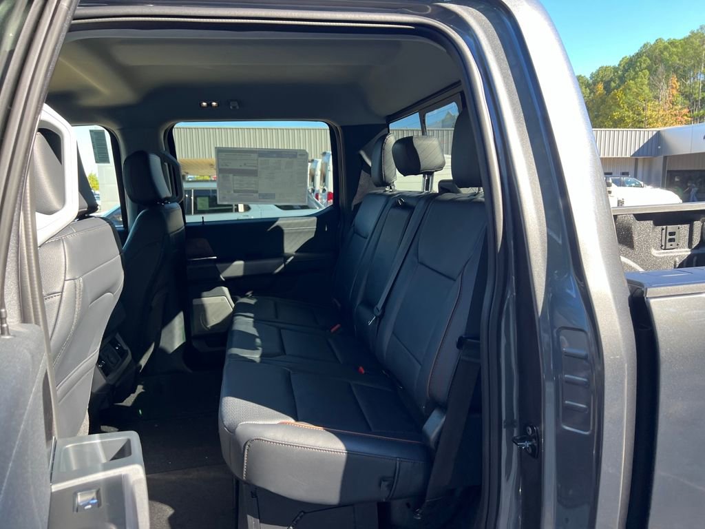 New 2026 Ford F250 Lariat w/ Black Appearance Package image 26