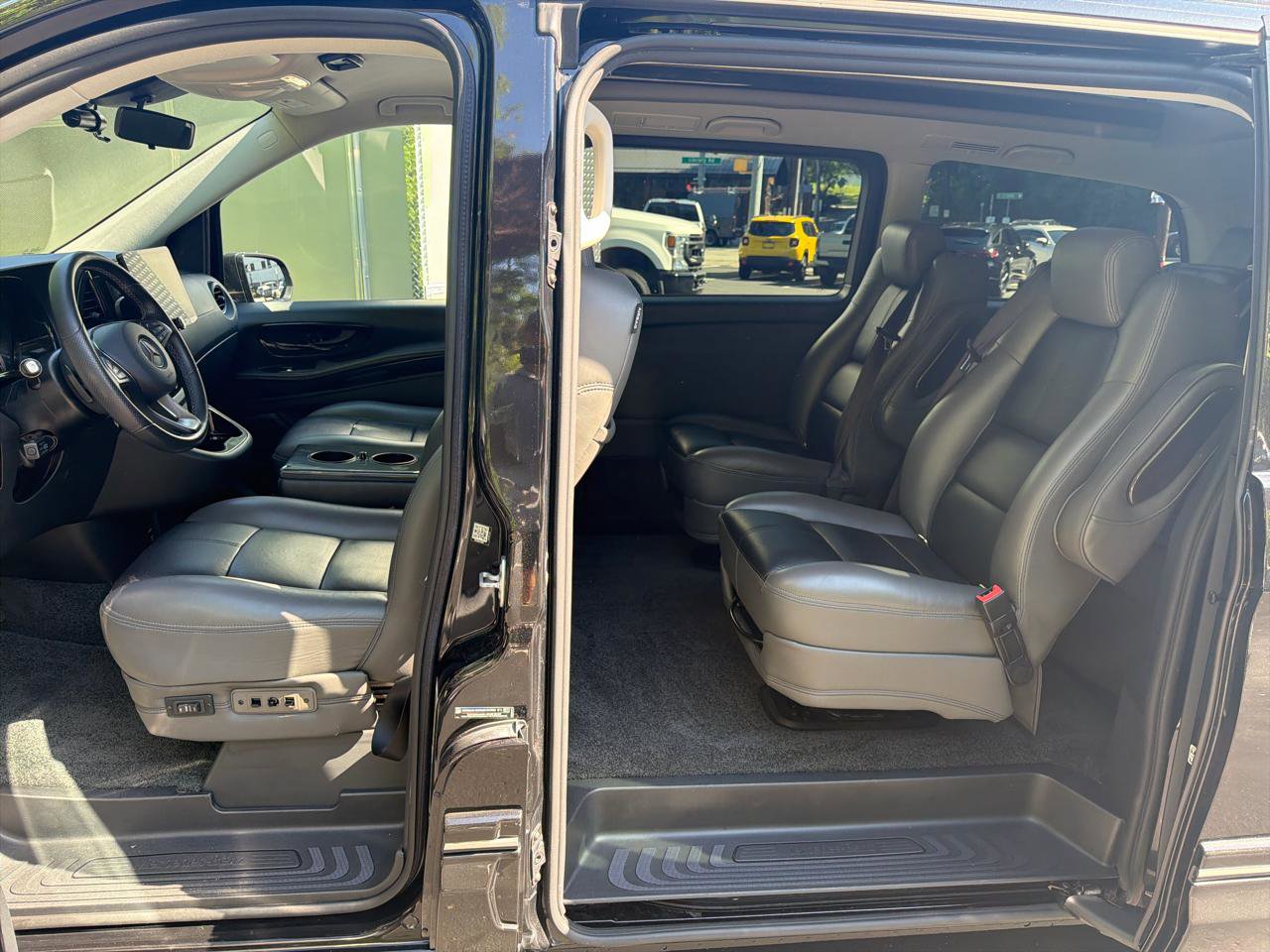 Used 2019 Mercedes-Benz Metris Passenger image 13