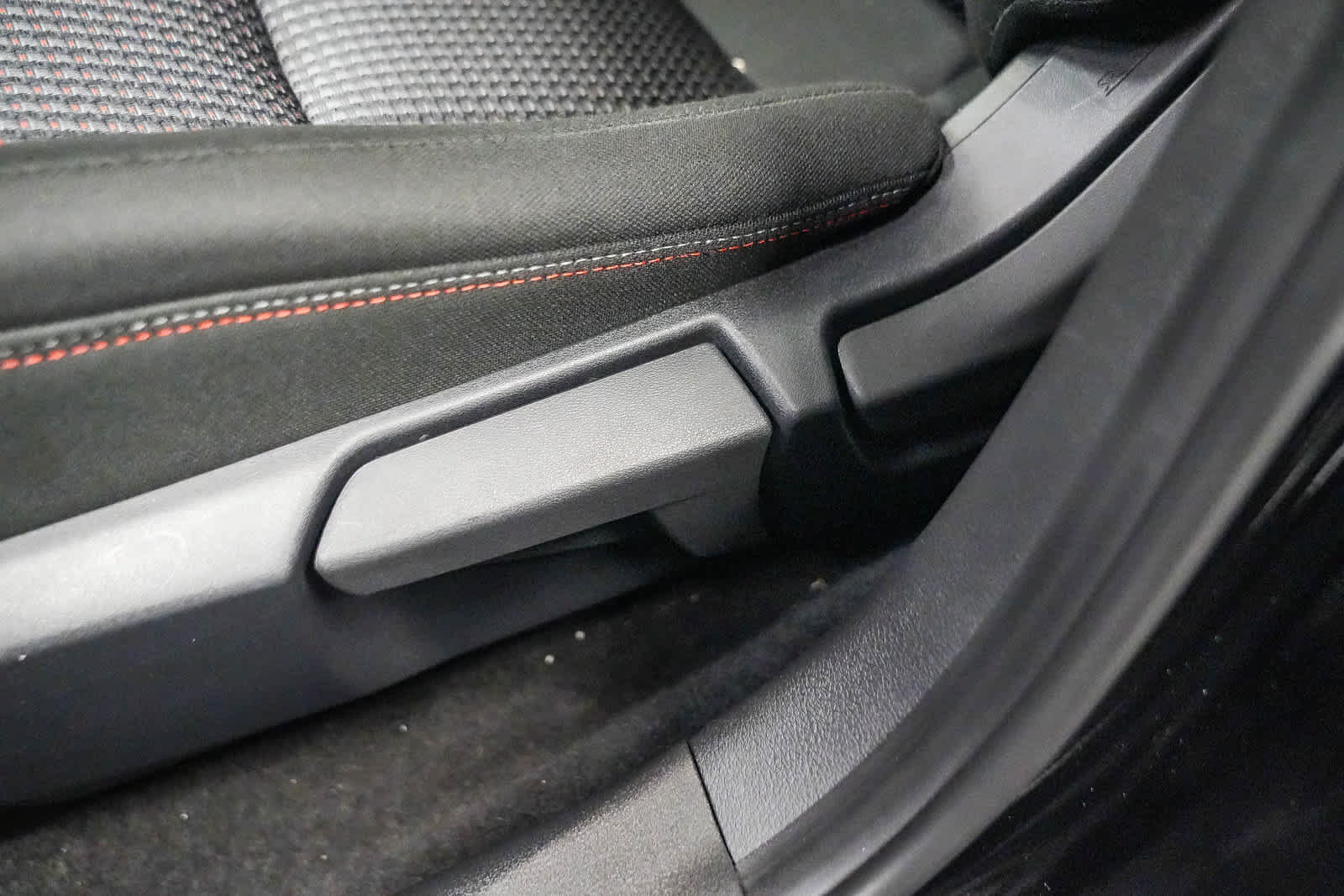 Used 2026 Nissan Sentra SR w/ Floor Mat Package FWD image 21