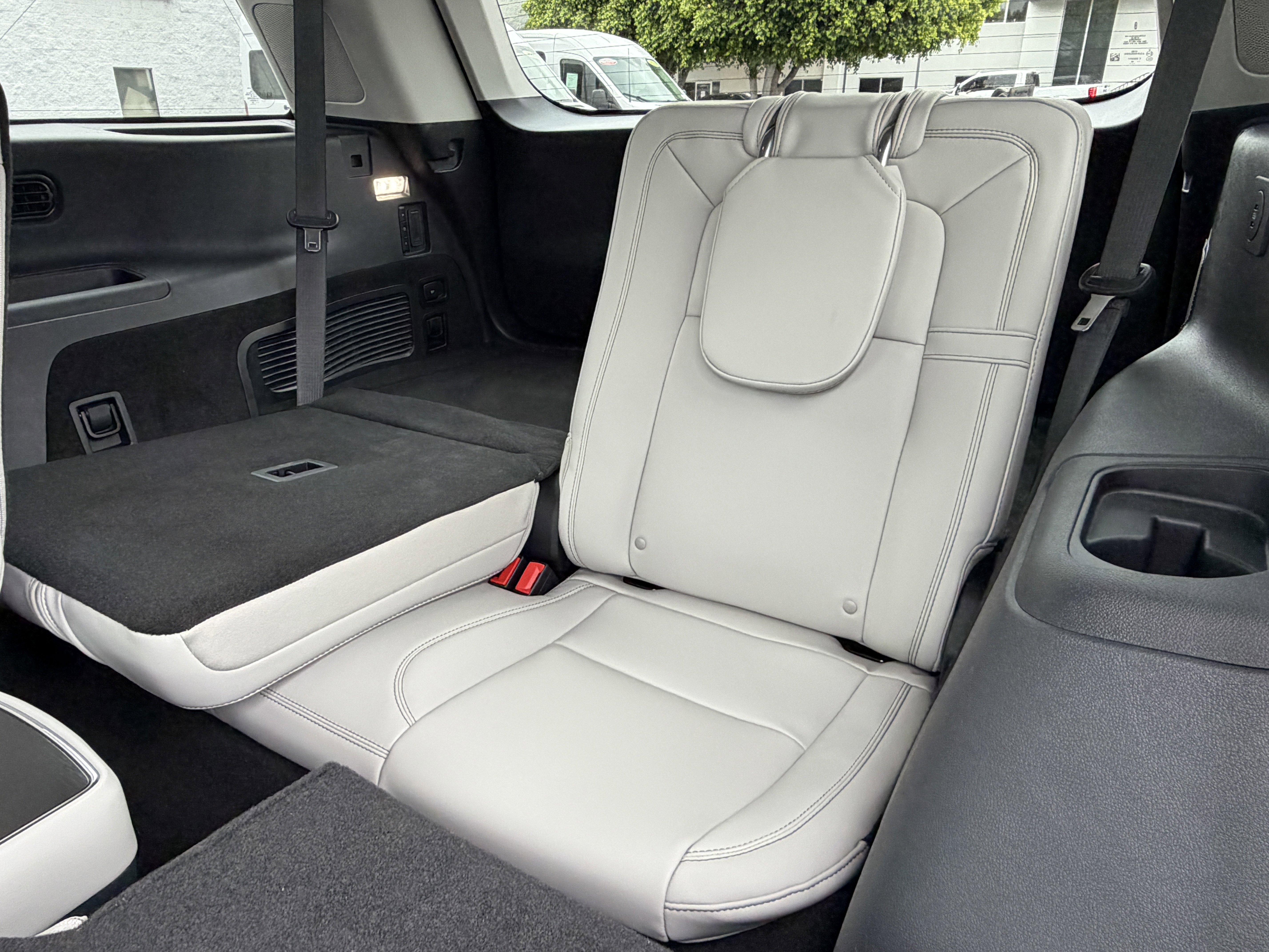 Used 2025 Lincoln Aviator Reserve w/ Equipment Group 201A AWD/4WD image 20