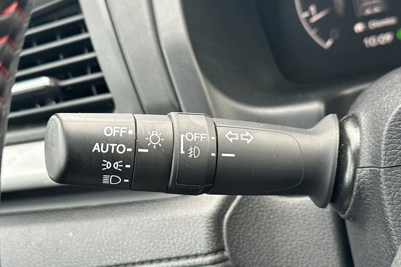 Used 2025 Honda Odyssey Sport-L image 37