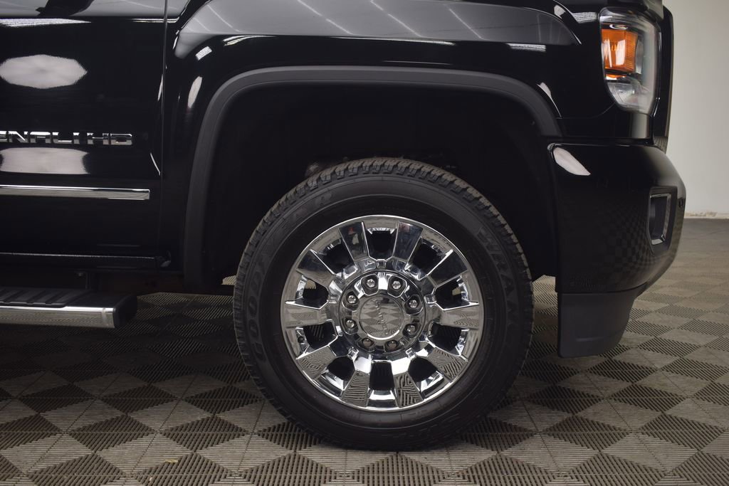Used 2016 GMC Sierra 2500 Denali w/ Driver Alert Package image 33
