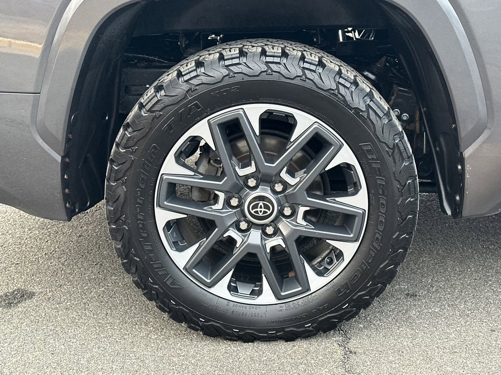 Used 2022 Toyota Tundra Limited image 10