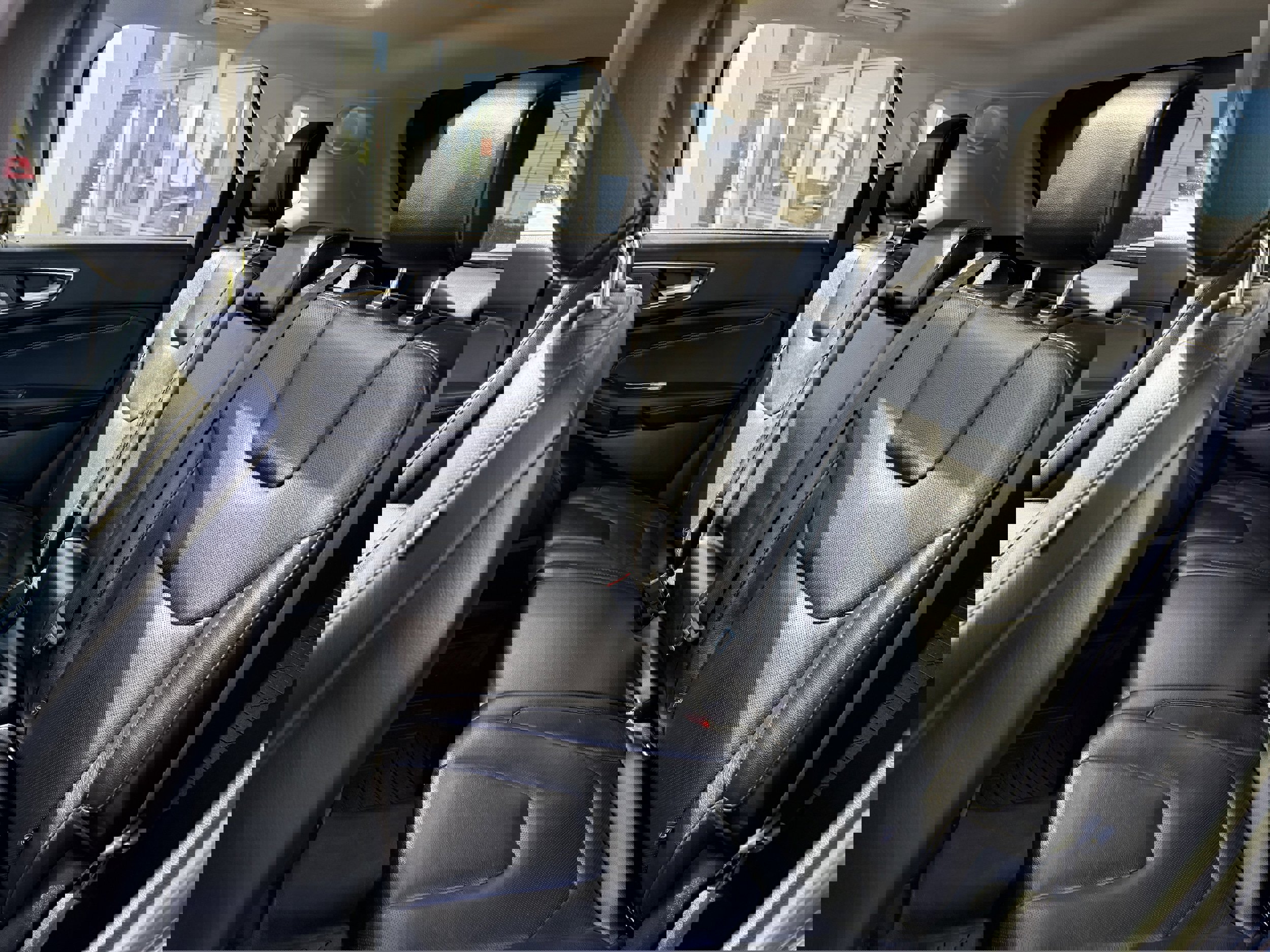 Used 2019 Ford Edge Titanium w/ Equipment Group 301A image 25