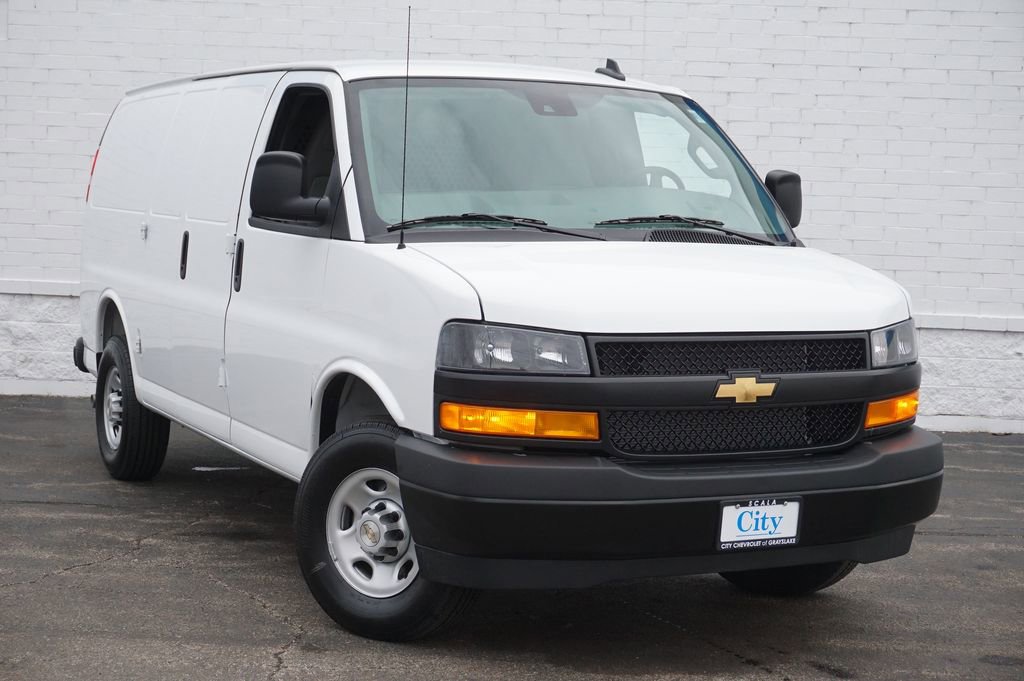 New 2025 Chevrolet Express 2500 w/ Driver Convenience Package RWD image 4